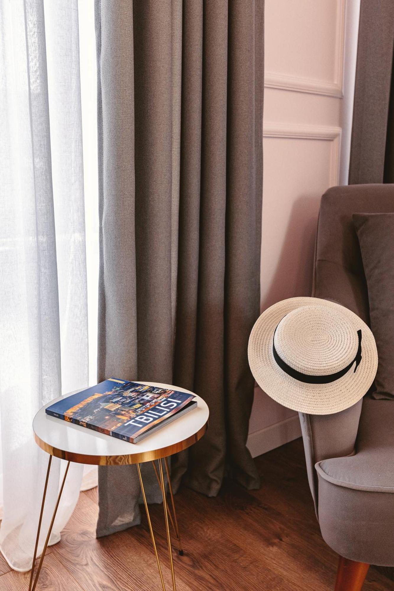 Boutique Hotel Manufactura Tbilisi Bagian luar foto