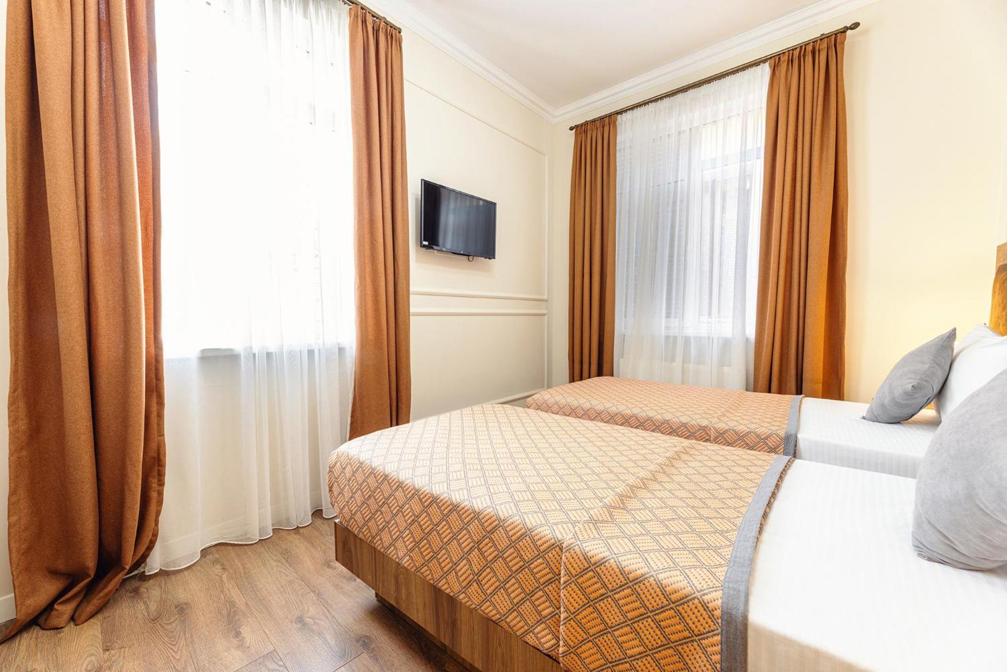 Boutique Hotel Manufactura Tbilisi Bagian luar foto